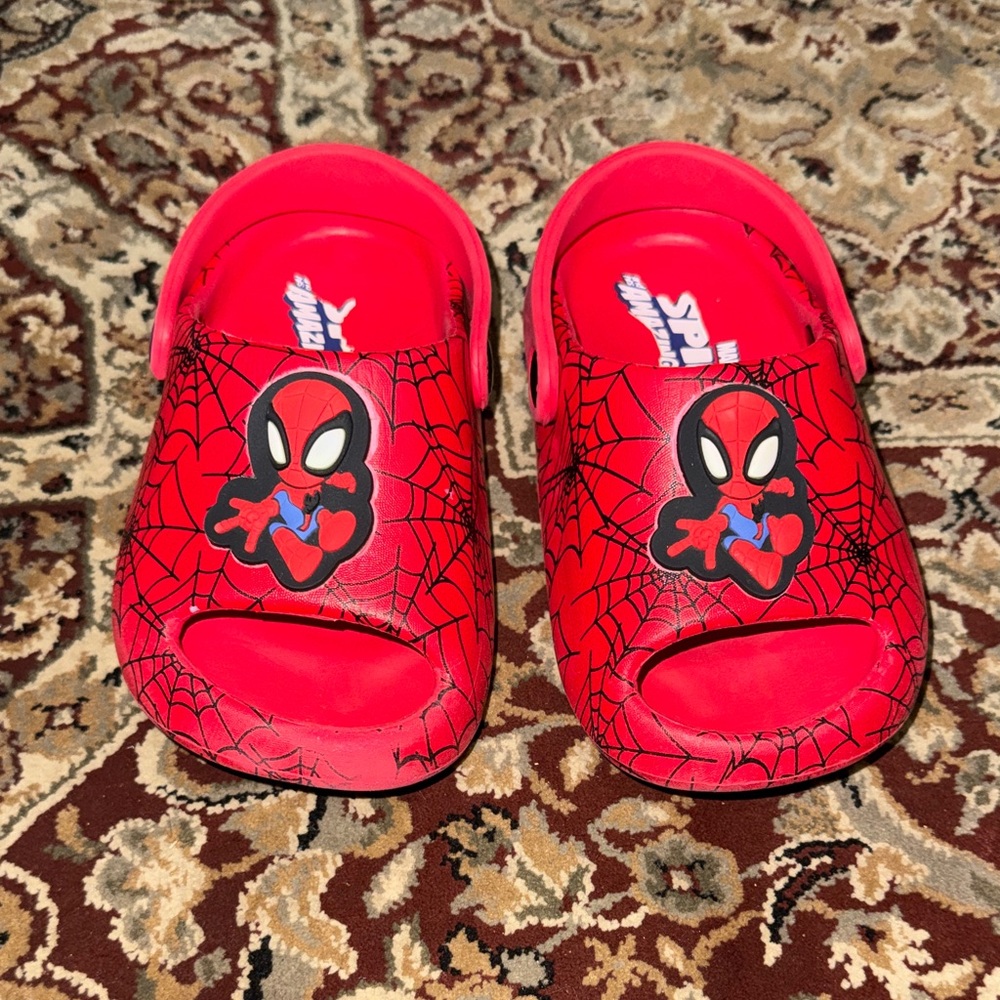 Kids Red Spider-Themed Clogs